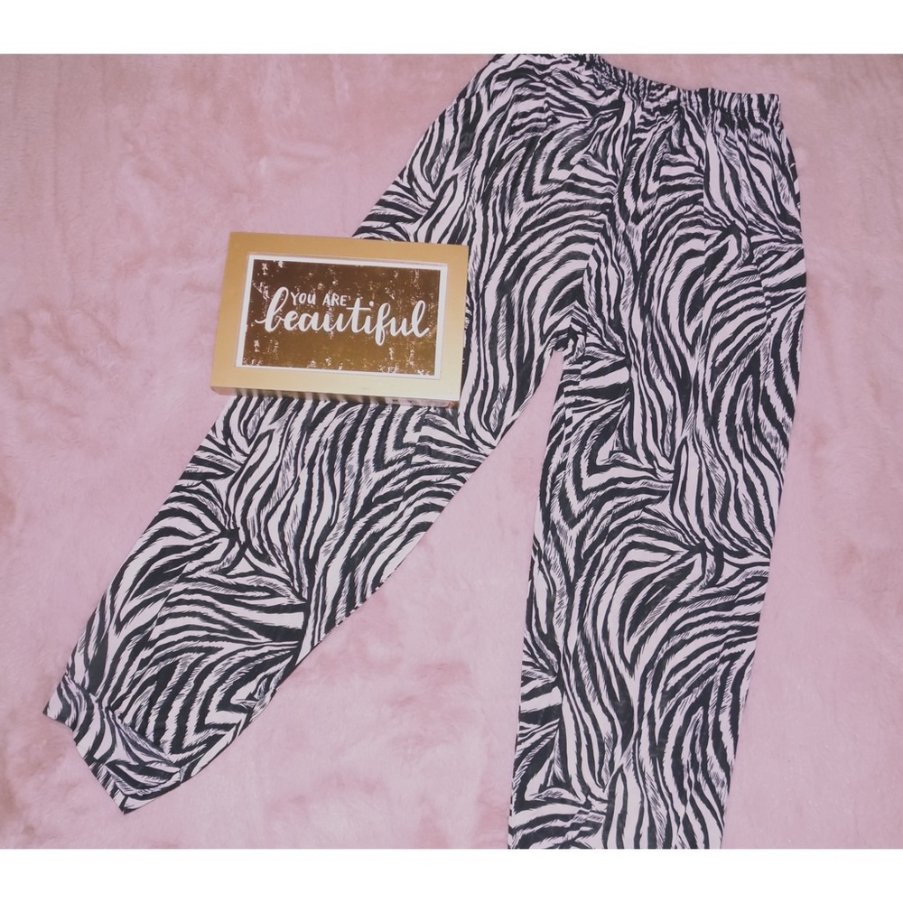 🦓✨Zebra Designed Trousers✨🦓